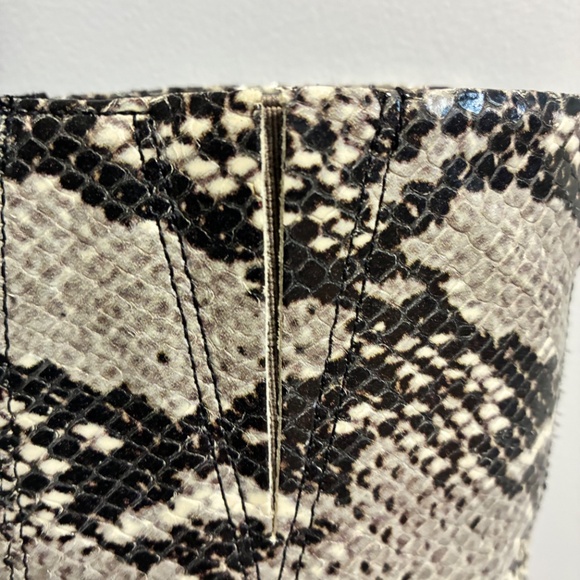 Pour La Victoire knee high snake print and suede boots - Picture 3 of 11